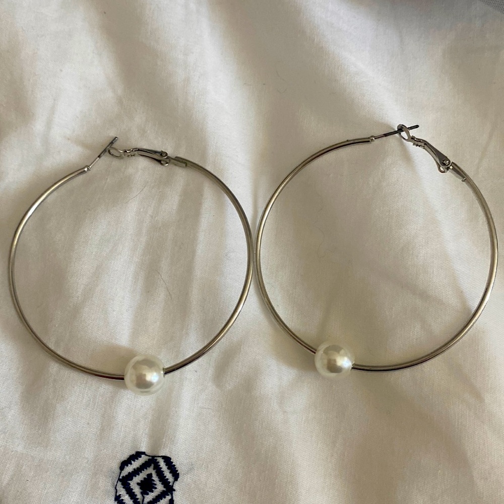 Silver fashion earrings